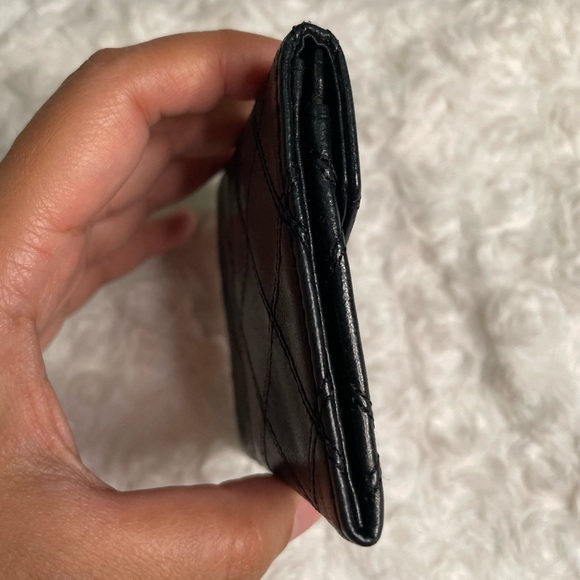 Chanel Black Bicolore CC Logo Lambskin Coin Case Wallet ๐ค - Picture 4 of 17